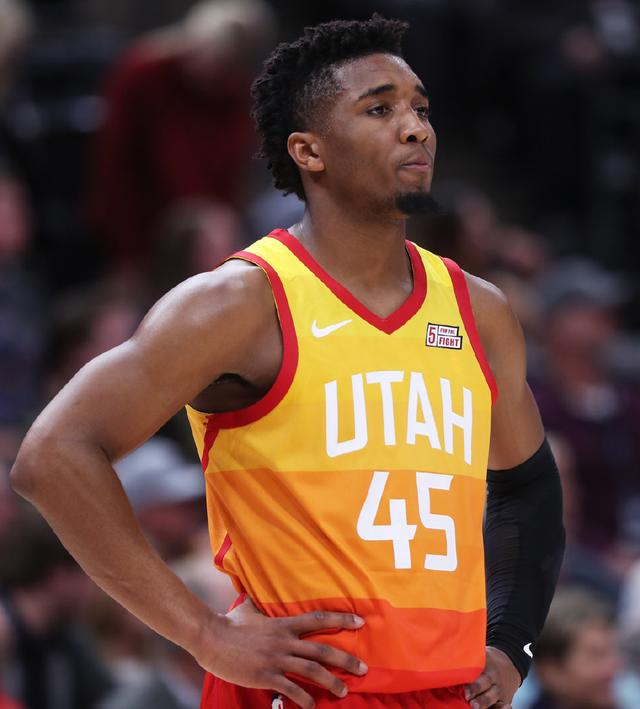 员树立更清 员树立更清