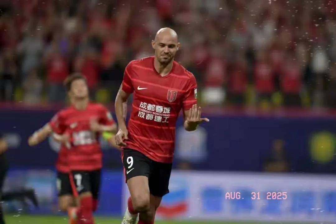 年仅20岁 年仅20岁